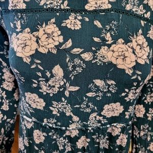 Knox Rose brand green baby doll ruffled dress size xs.